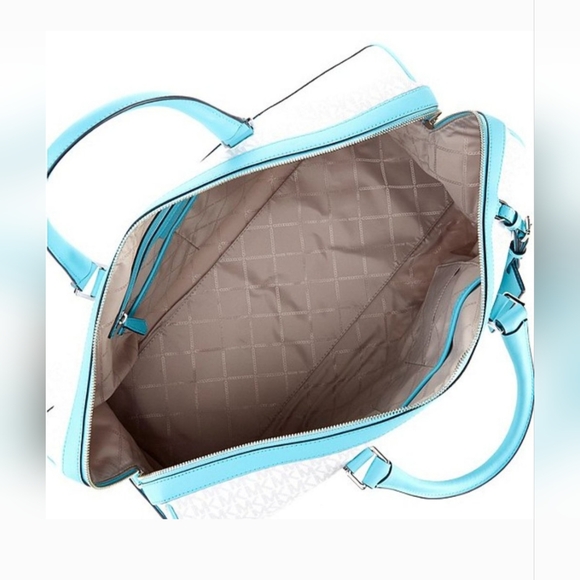 Authentic Michael Kors Weekender Ocean Blue. - Picture 3 of 12